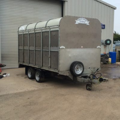 DM12 Demountable Livestock Trailer - 2011 Front