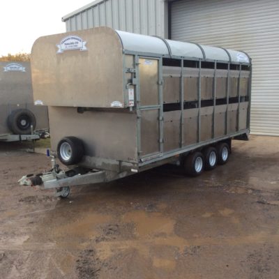 DM14T Demountable Livestock Trailer - 2016