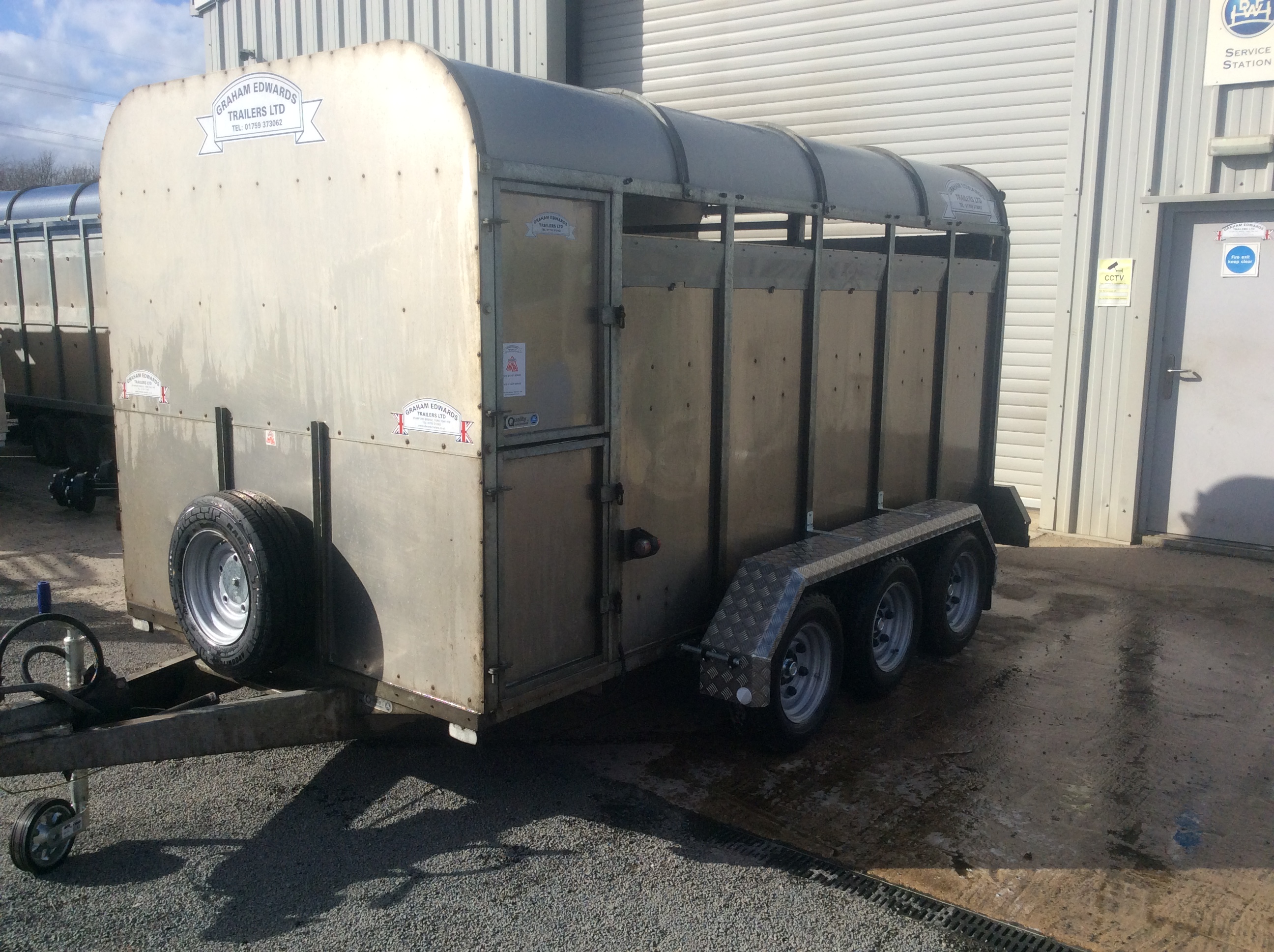 GET12WTRI Livestock Trailer No Deck Edwards Trailers